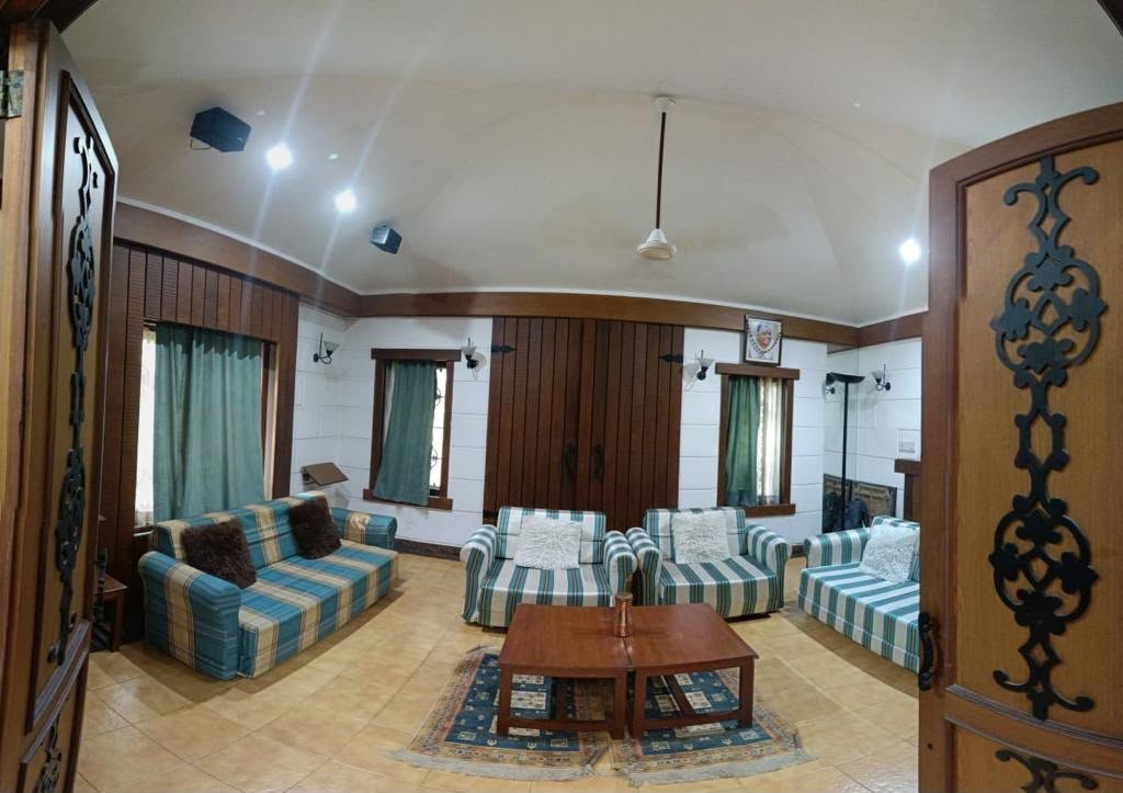 Living room lounge